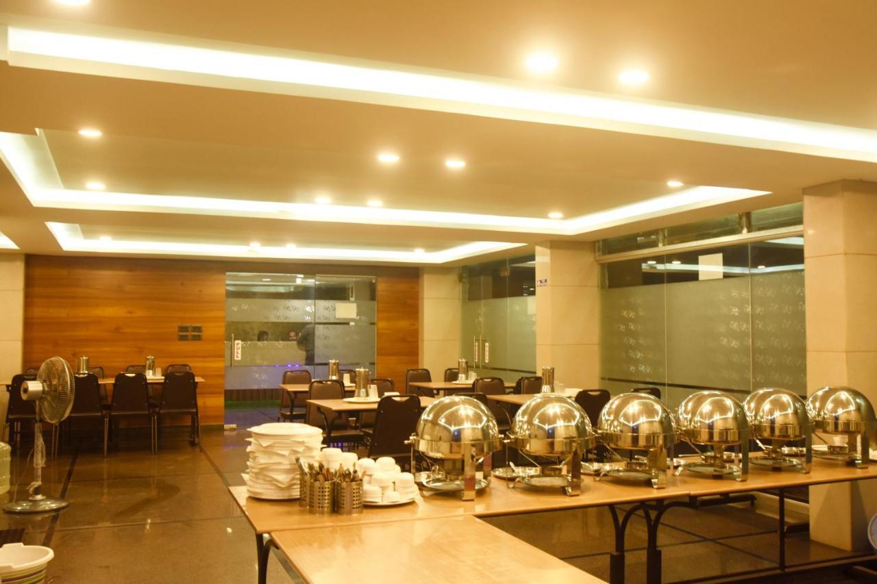 Hotel Om International Gokarna  Exterior photo