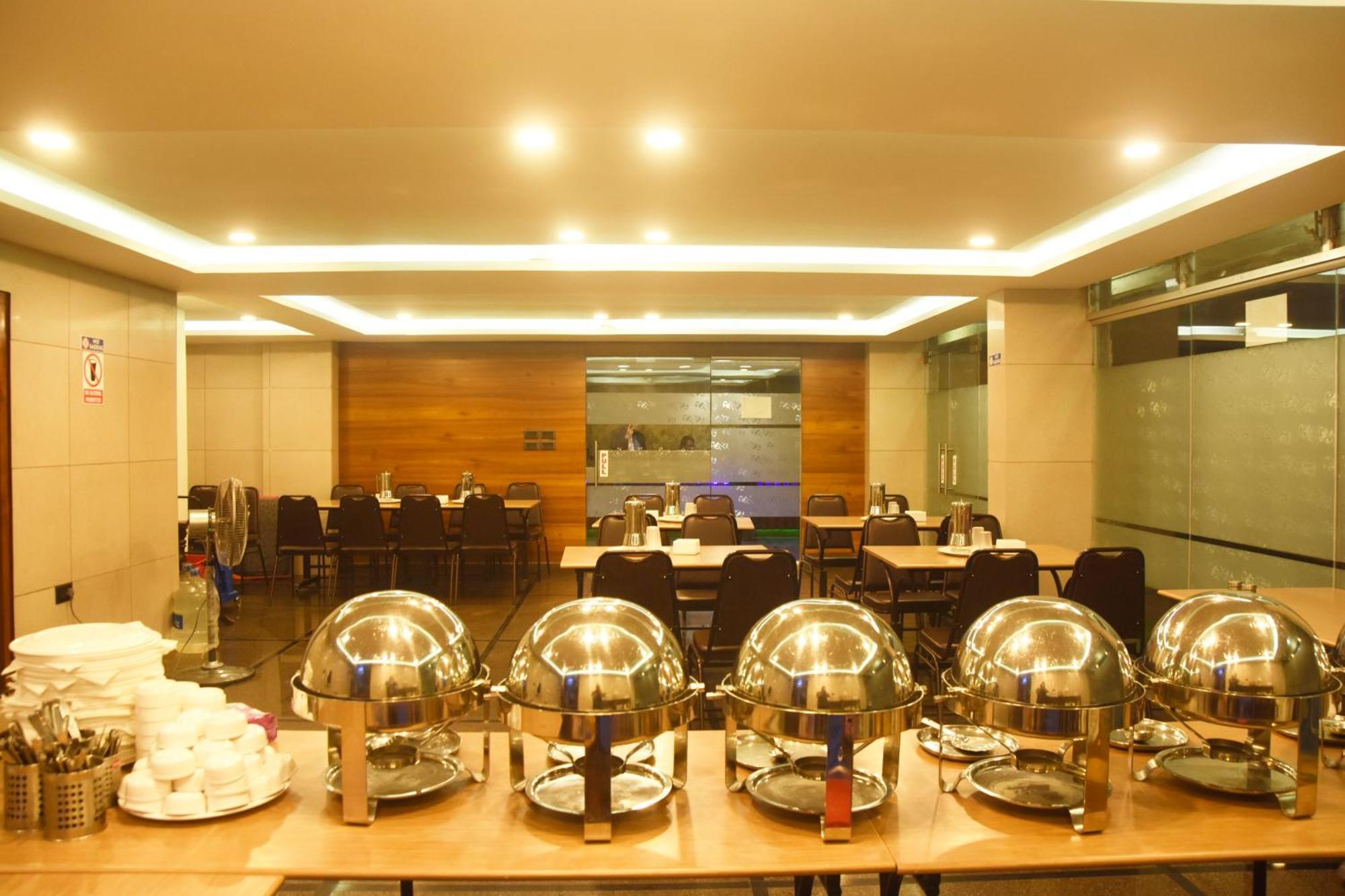 Hotel Om International Gokarna  Exterior photo