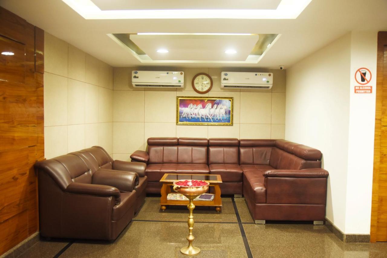 Hotel Om International Gokarna  Exterior photo