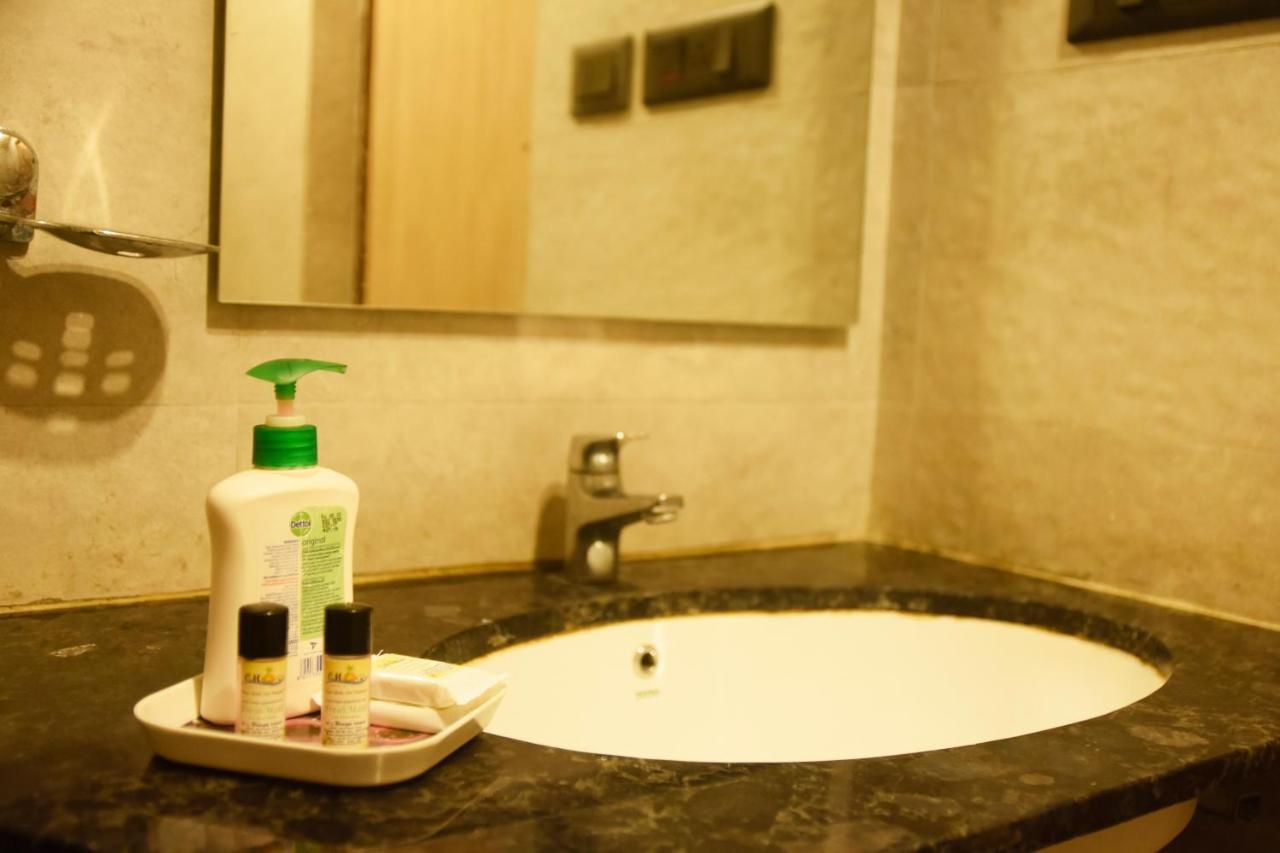 Hotel Om International Gokarna  Exterior photo