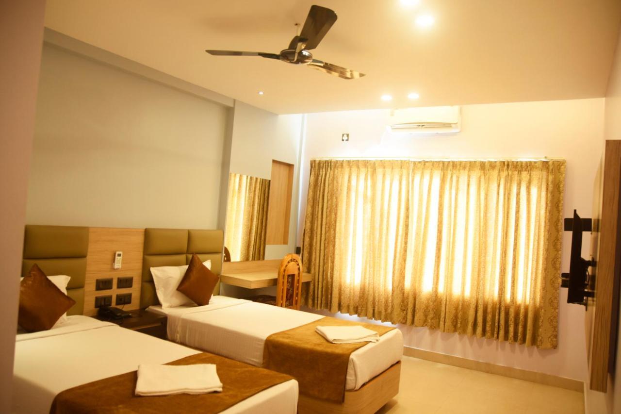 Hotel Om International Gokarna  Exterior photo