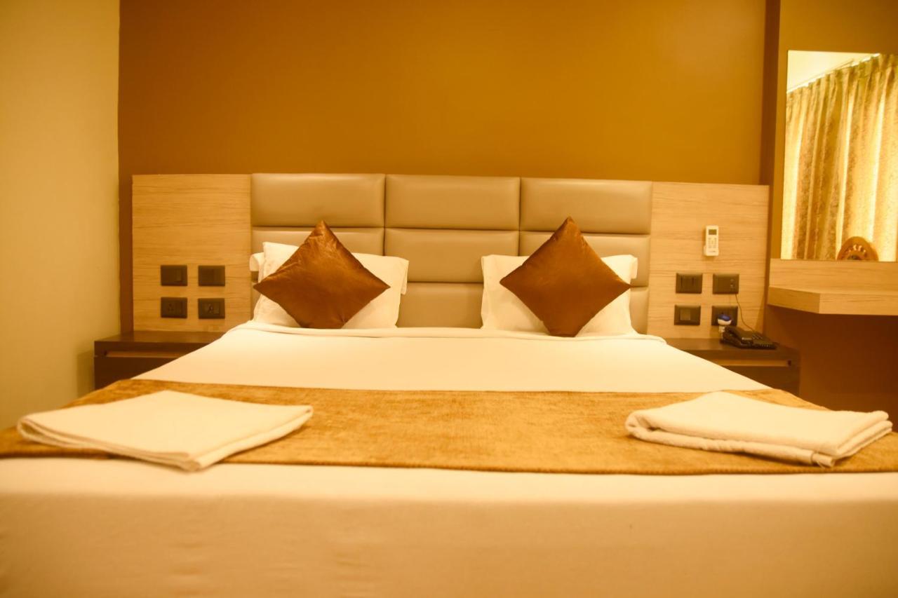 Hotel Om International Gokarna  Exterior photo