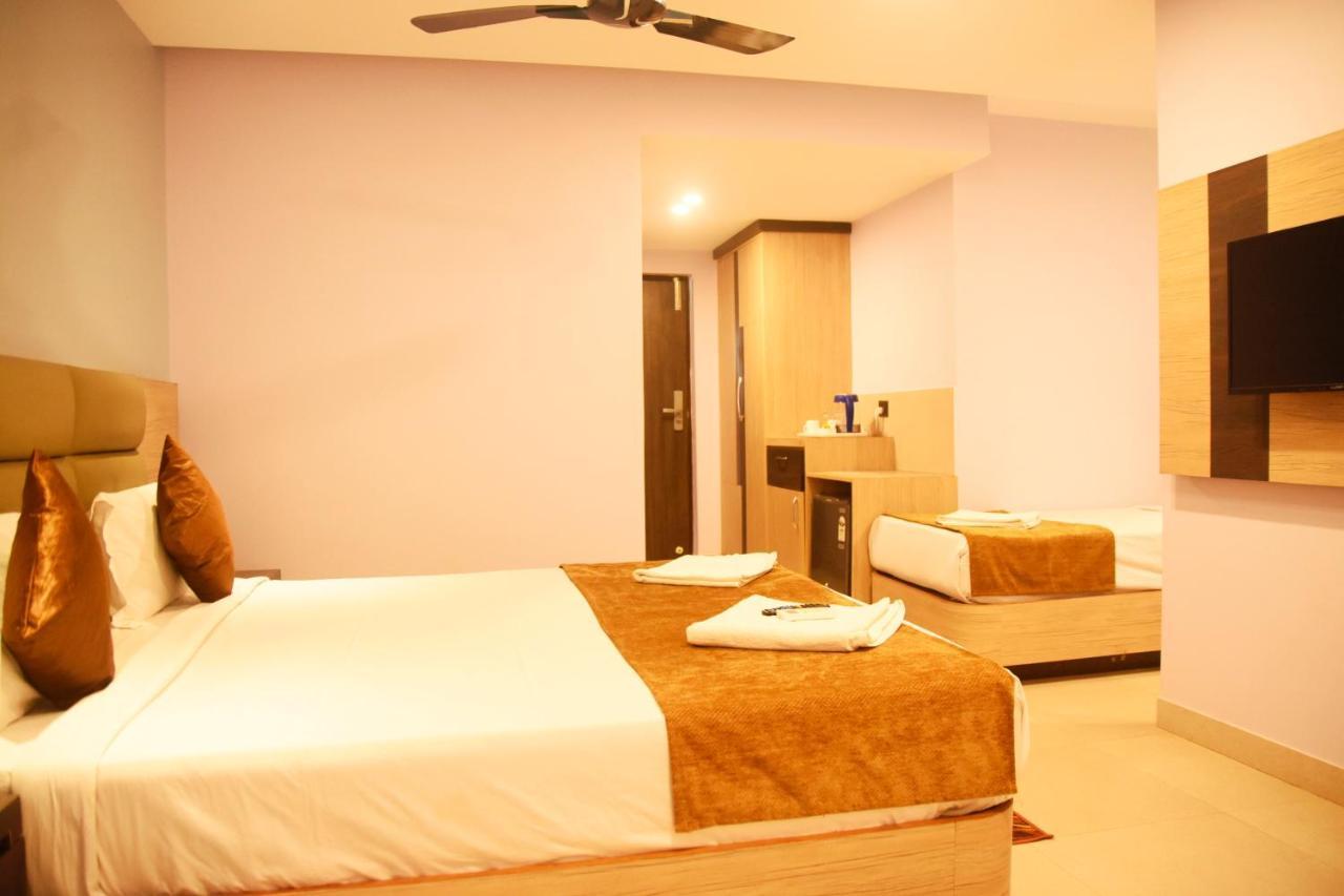 Hotel Om International Gokarna  Exterior photo